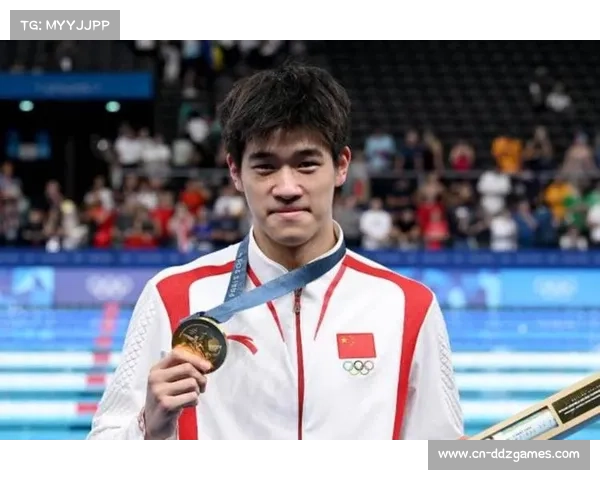 潘展乐400自决赛前程领先,后程明显掉速 潘展乐400自决赛前程领先,后程明显掉速