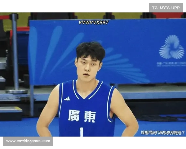 王浩然三分命中率43.2%,成深圳新锐射手 王浩然三分命中率43.2%,成深圳新锐射手